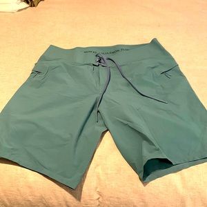 Lululemon board short